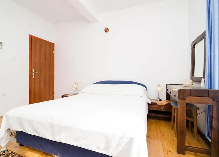 Apartments Lampalo